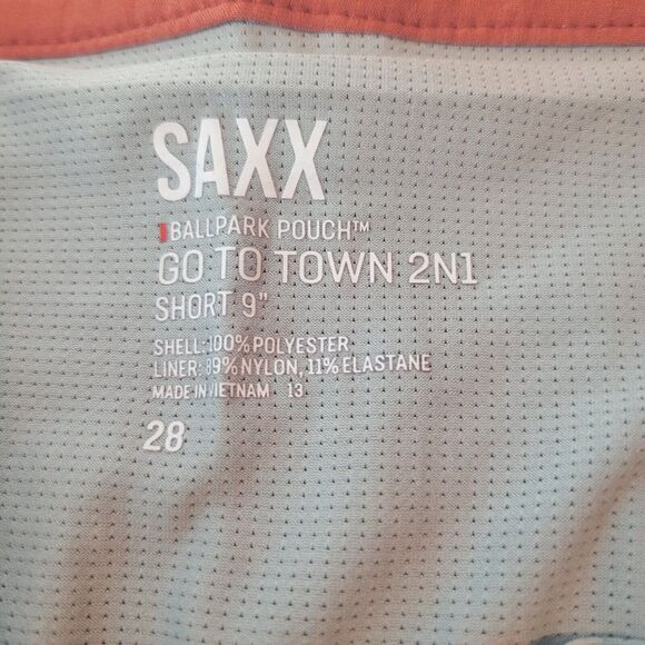SAXX Pants Go to Town 2-in-1 Shorts 9” Desert Red Mens size 28 NWT $70 - Picture 3 of 11